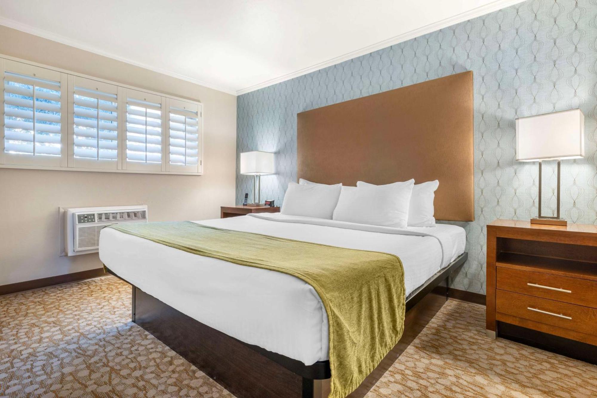 Best Western Plus Beach View Lodge Carlsbad Esterno foto